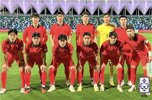 This photo provided by the Korea Football Association on March 29, 2024, shows members of the South Korean men's under-23 national football team during the 2024 West Asian Football Federation U-23 Championship in Saudi Arabia. (PHOTO NOT FOR SALE) (Yonhap)