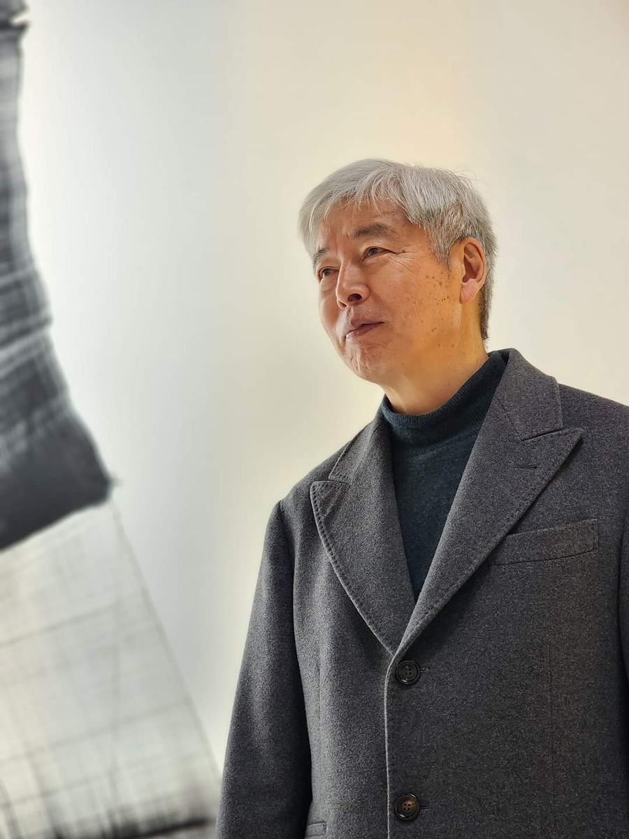 Artist Lee Bae poses for photos at the Wilmotte Foundation in Venice on April 18, 2024. (Yonhap)