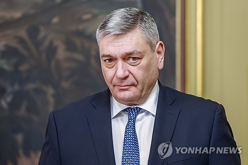 Esta foto de archivo sin fecha proporcionada por el Ministerio de Relaciones Exteriores de Rusia muestra al viceministro de Relaciones Exteriores de Rusia, Andrey Rudenko. (Foto no a la venta) (Yonhap)