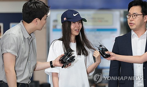 Former ADOR chief Min Hee-jin cleared of breach of trust charges