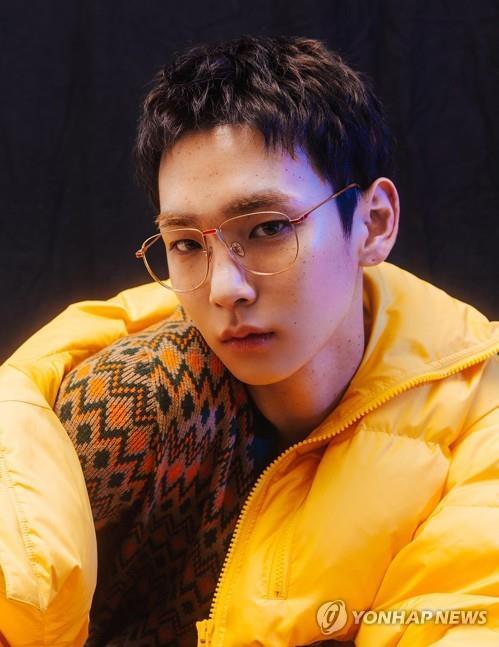 K-pop : Key de SHINee débutera son service militaire dans un orchestre