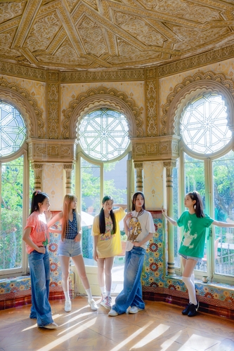 Le girls band K-pop NewJeans. (Image fournie par ADOR. Revente et archivage interdits)