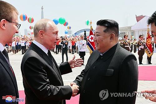  Pyongyang et Moscou s'entendent pour «un soutien militaire sans délai en cas de guerre»