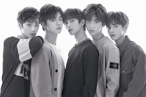 ［韓流］「ＢＴＳの弟分」ＴＸＴ　デビューアルバムが予約注文１０万枚超