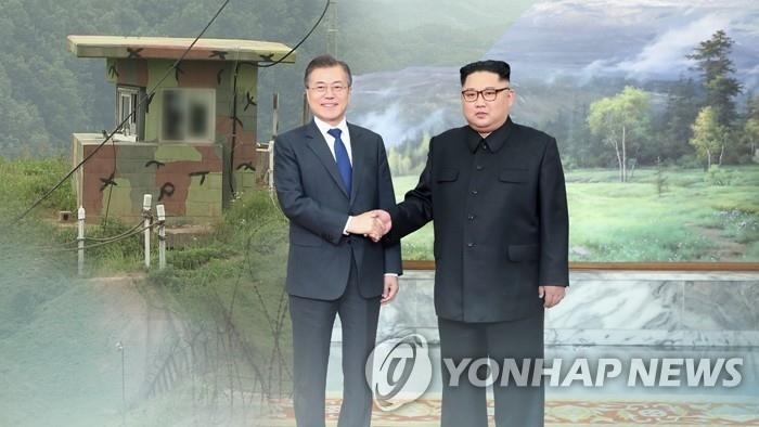 韓国の文在寅（ムン・ジェイン）大統領（左）と北朝鮮の金正恩（キム・ジョンウン）国務委員長（朝鮮労働党委員長、コラージュ）＝（聯合ニュース）