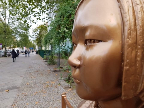 ドイツに３体目の 平和の少女像 ２８日に除幕式 聯合ニュース