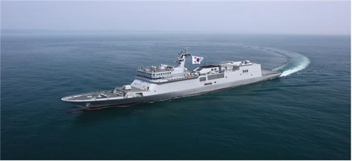 韓国初の練習艦「閑山島」　海軍に引き渡し＝効率的訓練可能に