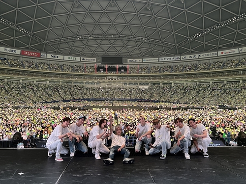 韓流］ＮＣＴ１２７の東京ドーム公演 ２日間で１０万人熱狂 | 聯合ニュース