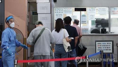 ［速報］韓国の新規コロナ感染者３万９１９６人　１週間前の２．１倍