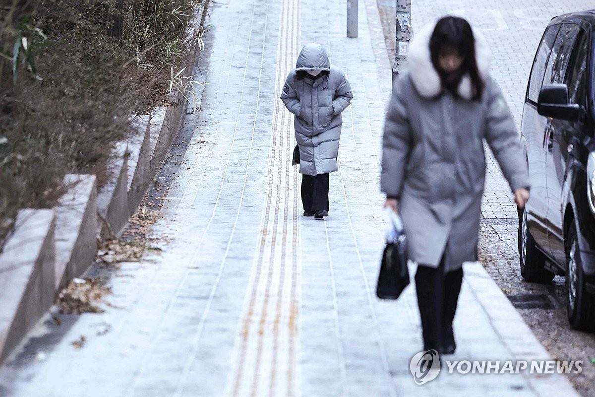 South Korea Braces for Heavy Snow and Rain Across the Country Until Nightfall