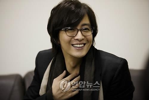 <연기 폐업?…"배용준 나와라 오버!"> - 4