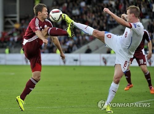 체코 축구대표팀 림베르스키 음주사고…철창행 위기 | 연합뉴스 체코 축구대표팀 림베르스키 음주사고…철창행 위기 | 연합뉴스