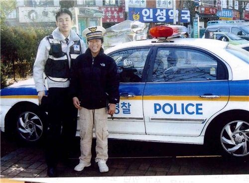 한국 경찰에 반해 경찰꿈 이룬 日소년과 11년만에 재회 - 3