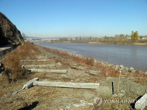 北통신 "지난달 16일 美공민 불법입국해 억류…추방 결정"(종합)