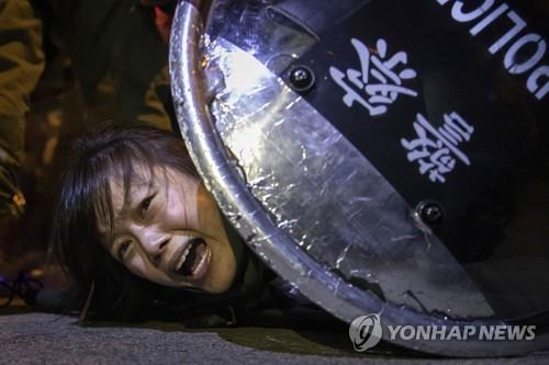 속보사진 부문 퓰리처상 수상한 로이터통신의 홍콩시위 사진