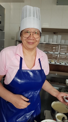 사할린서 33년째 식당 운영 마리나 씨 "비결은 넉넉한 인심"