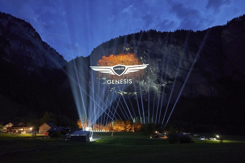 제네시스, 스위스 알프스에서 3D 프로젝션으로 유럽 진출 알려
