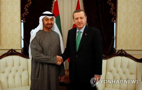 터키·UAE 정상 통화…"양국 관계·지역문제 논의"