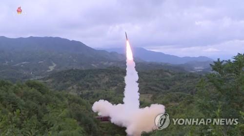 일본 정부 "북한 발사체, 탄도미사일 가능성"
