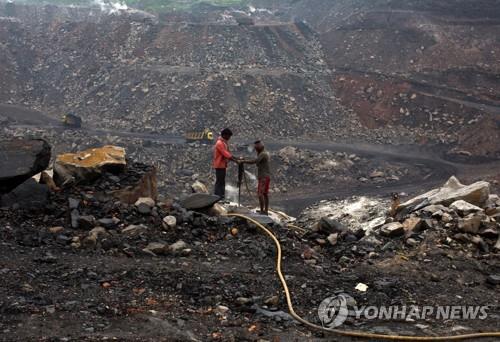 인도 석탄재고도 '바닥 초읽기'…中 이어 전력난 우려