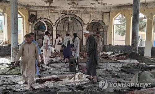 아프간 북부 모스크서 자폭 테러 발생…"사상자 100여명"(종합)