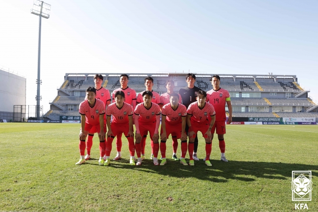몰도바전에 선발 출전한 한국 축구대표 선수들.