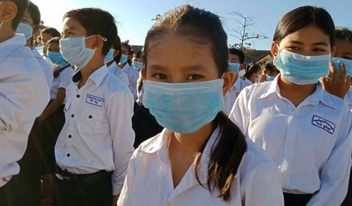 캄보디아 '뉴노멀' 속도…마스크 착용 의무 일부 해제