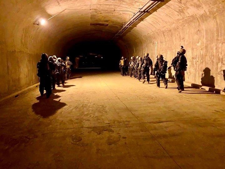 지하터널서 훈련하는 주한미군 장병들