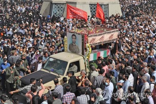 암살된 이란 혁명수비대 정예부대 쿠드스군 간부 장례식