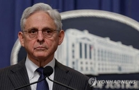 美 법무장관, 우크라 방문…전쟁범죄 연루자 처벌 논의