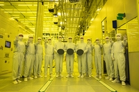 삼성전자, 세계 최초 3나노 반도체 양산…미세공정 한계 돌파