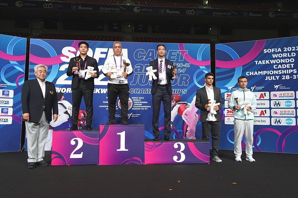 한국이 종합 3위를 차지한 세계유소년태권도선수권대회 여자부 시상식 모습.