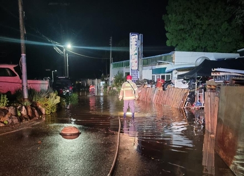 [중부 집중호우] 폭우에 벽 무너져…인천서 이재민 40여명 발생