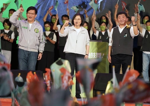 차이잉원 "대만을 지지해 달라"…11·26 지방선거 캠페인