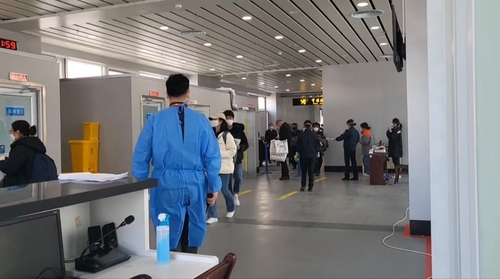 中, 한국발 입국자에 코로나 검사…중국인은 제외(종합)