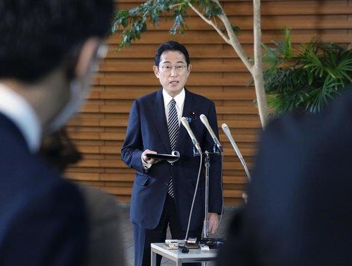 기시다 지지율 33% 변동없어…일본 국민 64% "동성혼 인정 찬성"