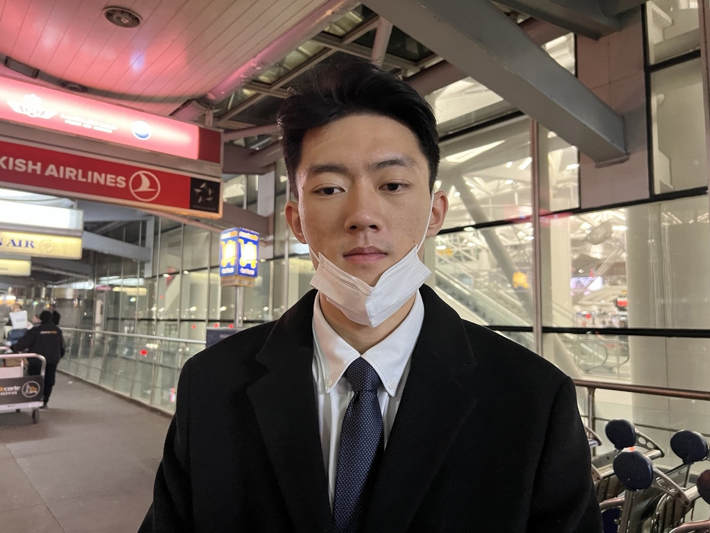 [사진톡톡] 귀국하는 전두환 전 대통령의 손자 전우원씨 - 1
