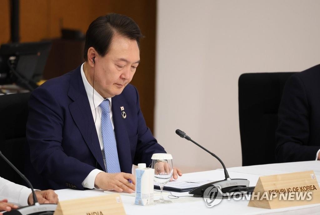 G7 정상회의 확대세션 참석한 윤석열 대통령