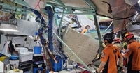 포항 어시장 공영주차장서 1t 트럭 추락…10여명 중경상 이송