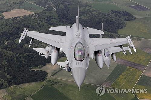 F-16 전투기