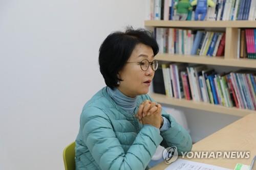 연합뉴스와 인터뷰 중인 세움 대표
