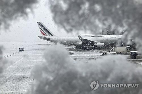 Air and land traffic paralyzed in the eyes of many in France… Power outage for 230,000 households