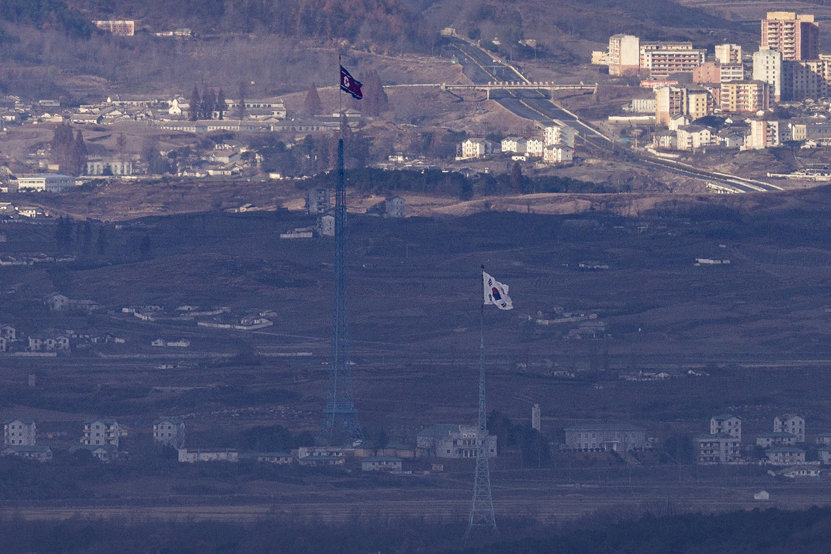 신냉전의 그림자