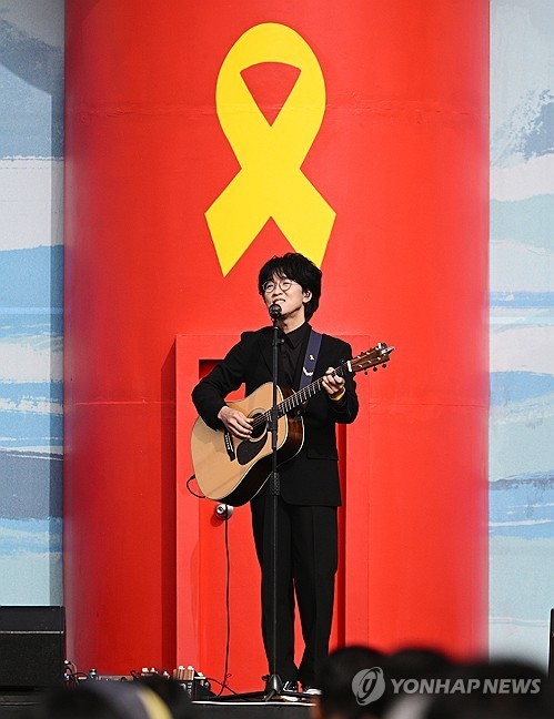 가수 박창근 씨