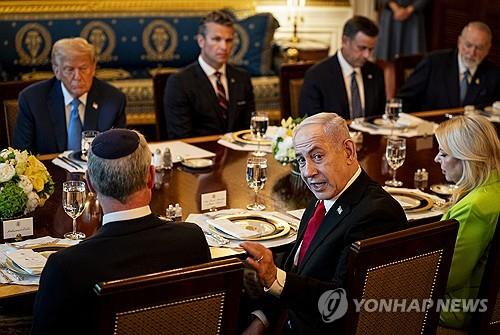 "트럼프, '핵개발 재개시 이란 치겠다'는 네타냐후에 …