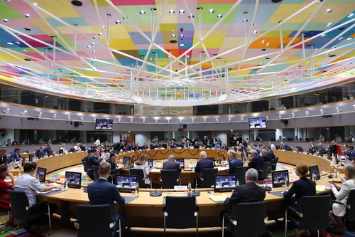 EU "美 30％ 관세 절대 안돼"…실망 속 협상전략 …