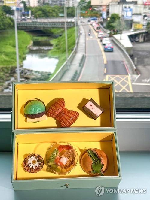 대만 '디저트 열차' 하이펑에서 맛보는 각종 디저트 [사진/권혁창 기자]