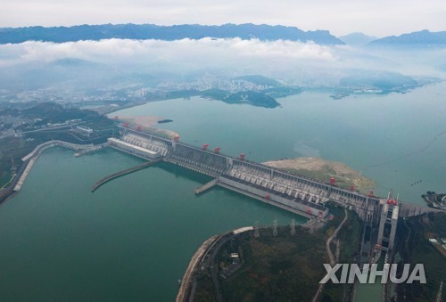 세계 최대 댐 중 하나인 중국 싼샤댐