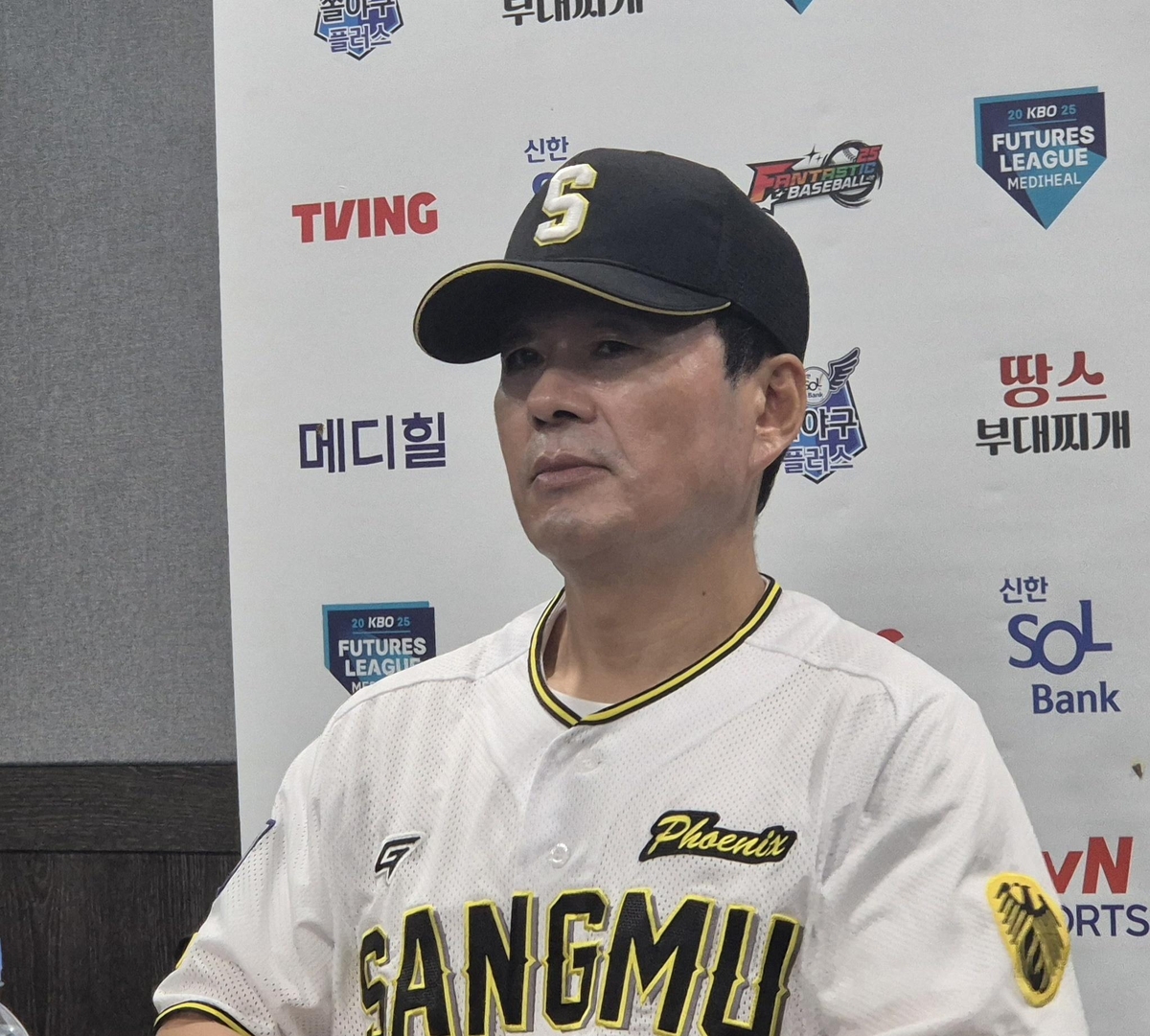 박치왕 프로야구 상무 감독 "여기는 스타들의 쉼터가 아니다"