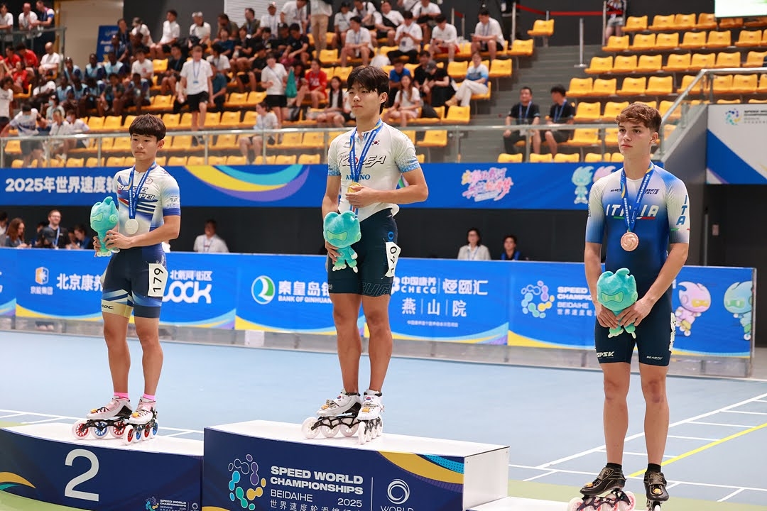세계스피드선수권대회에서 한국 선수로는 8년 만에 개인종목 금메달 획득한 김지찬